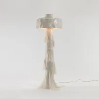 <a href="https://www.galeriegosserez.com/artistes/salomon-celine.html">Céline Salomon</a> - Manitari - Sculpture Lumineuse