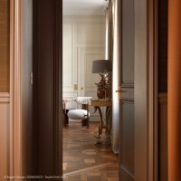 <a href="https://www.galeriegosserez.com/artistes/coudert-maugendre-sebastien.html">Sébastien Coudert-Maugendre</a> - Loire - Fauteuil brodé