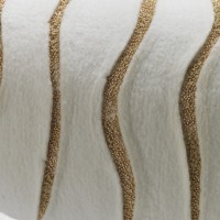 <a href="https://www.galeriegosserez.com/artistes/coudert-maugendre-sebastien.html">Sébastien Coudert-Maugendre</a> - Loire - Fauteuil brodé