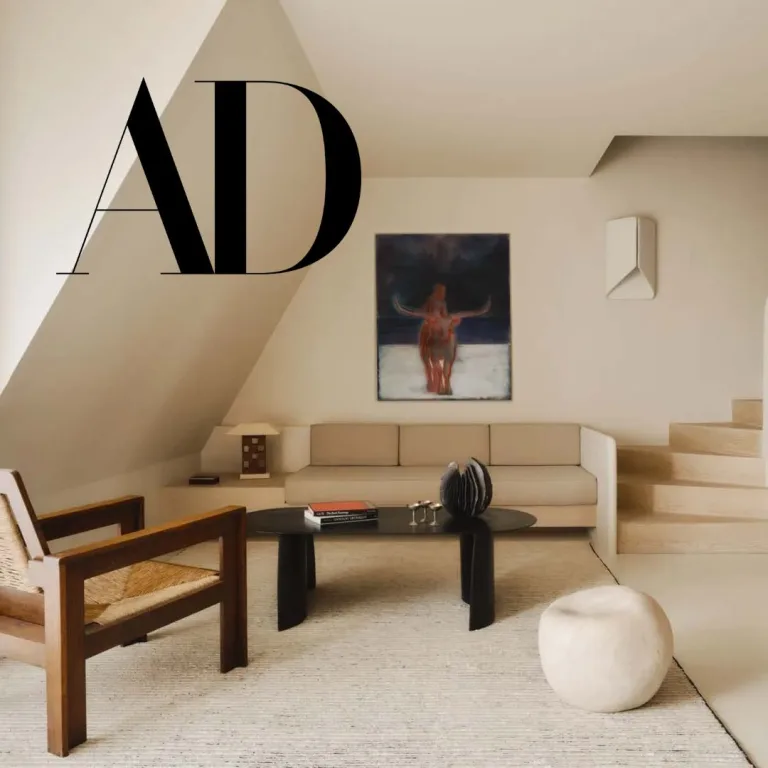 AD MAGAZINE - Visite privée : un duplex en bois doux rehaussé d'Inox